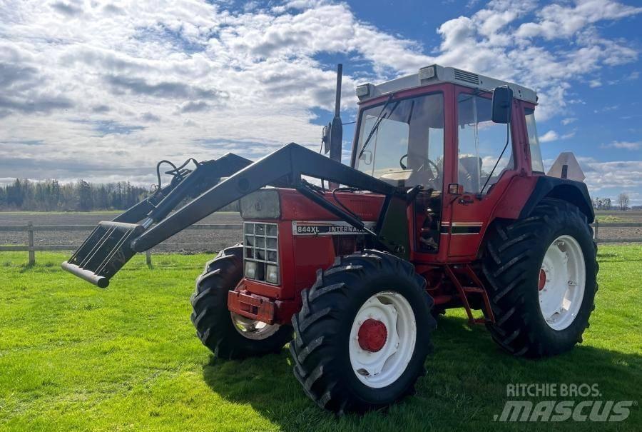 Case IH 844 XL Traktorer