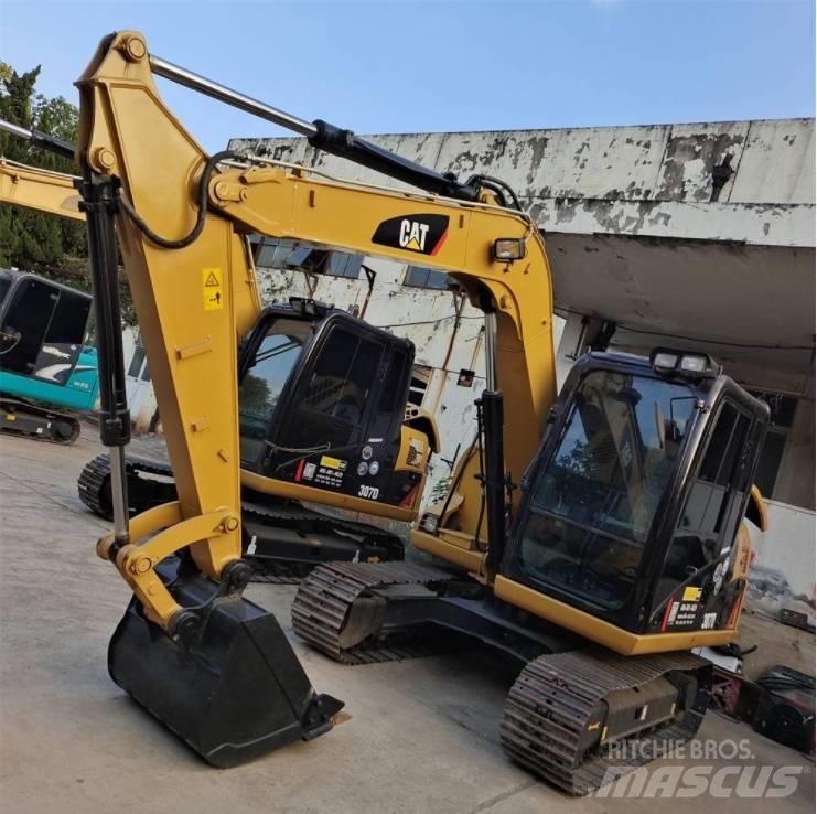 CAT 307 D Bandgrävare