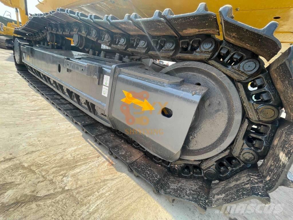 Komatsu PC 450-8 Bandgrävare