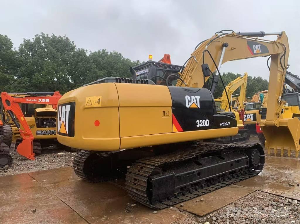 CAT 320 D Bandgrävare
