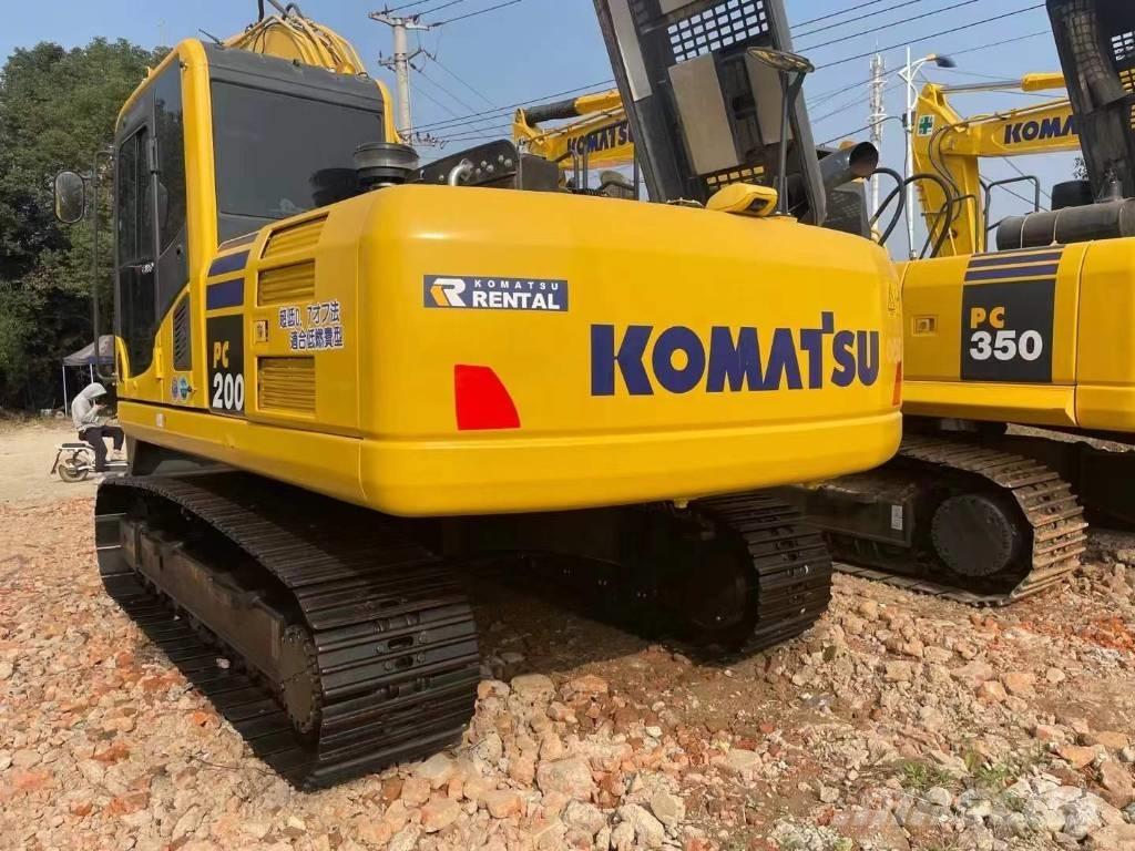 Komatsu PC 200 8N Bandgrävare