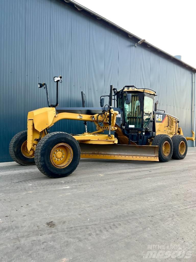 CAT 140M Väghyvlar
