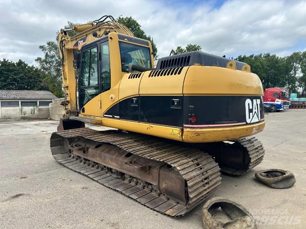 CAT 318 C L Bandgrävare