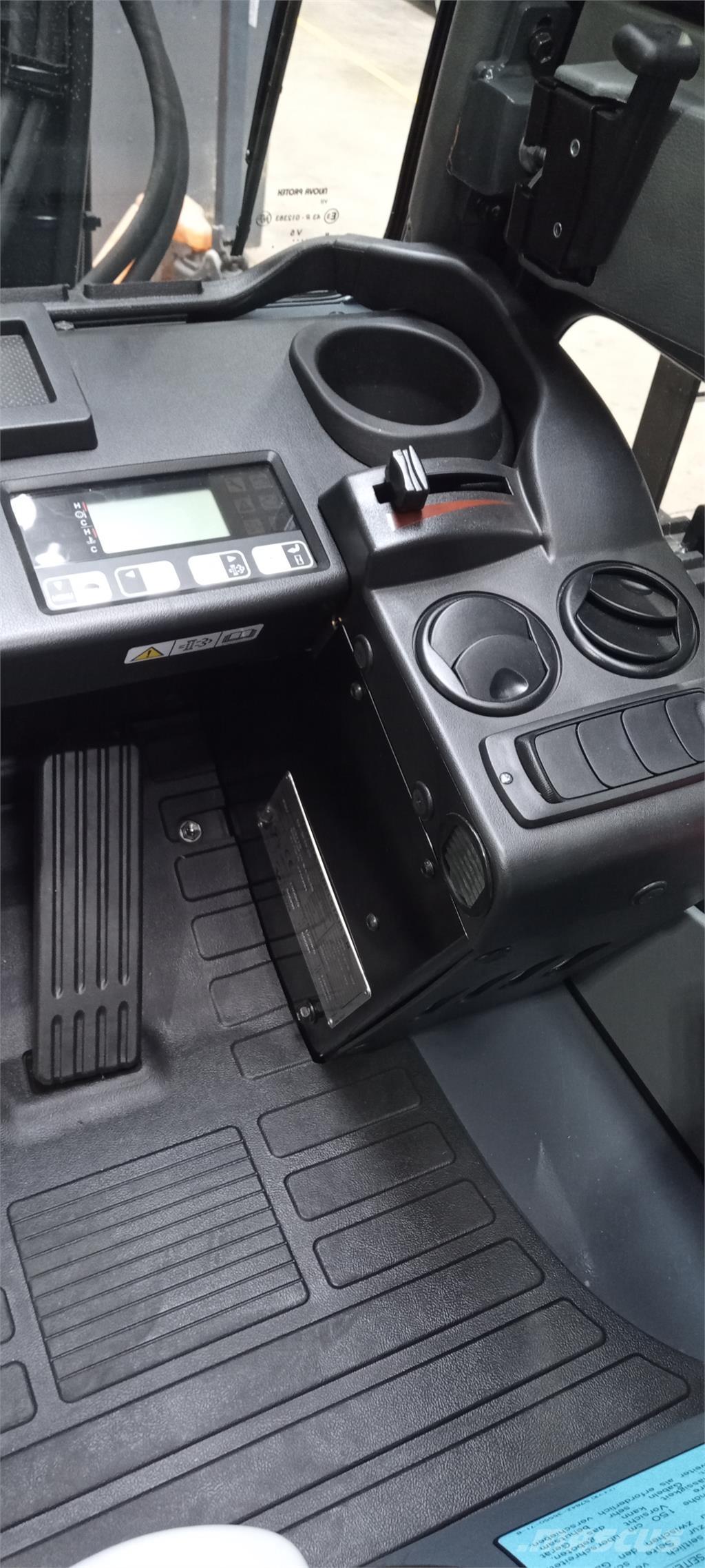 Toyota 52-8FDF25 Dieselmotviktstruckar