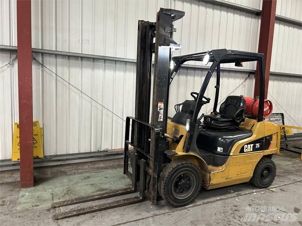 CAT GP25N Gasolmotviktstruckar