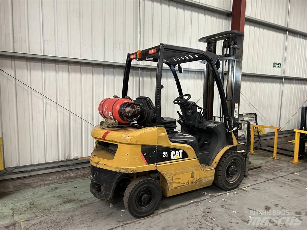 CAT GP25N Gasolmotviktstruckar