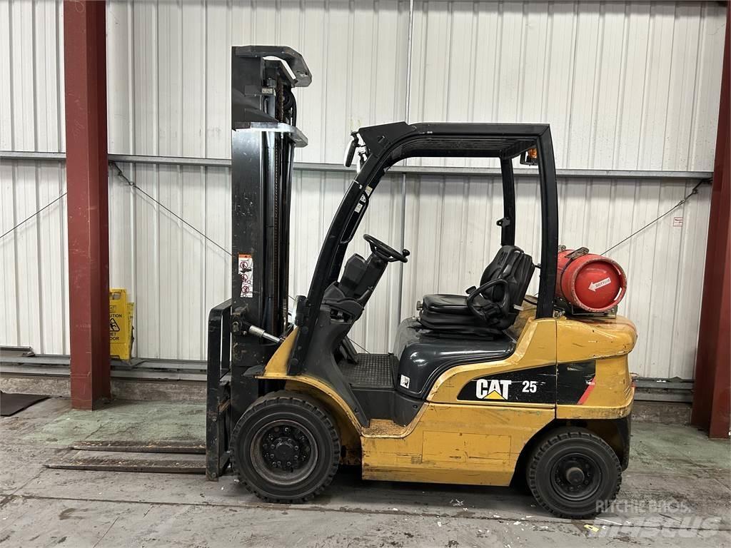 CAT GP25N Gasolmotviktstruckar