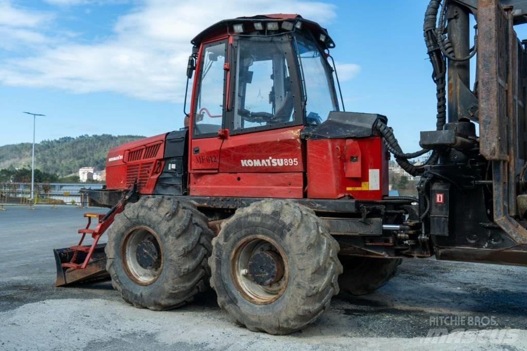 Komatsu 895.1 - 8WD Skotare