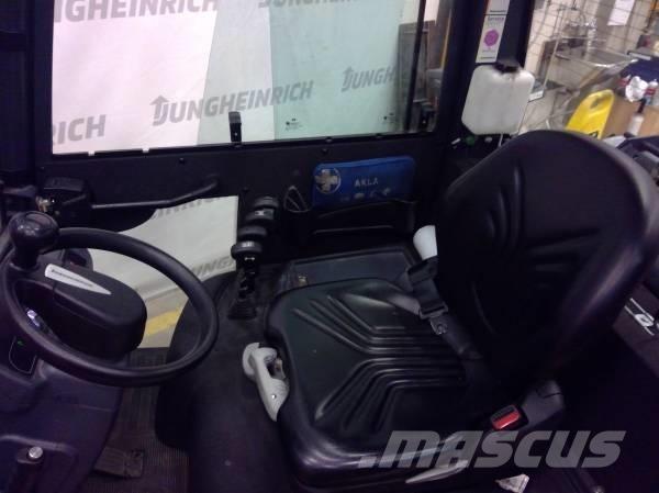 Jungheinrich TFG 320 Gasolmotviktstruckar