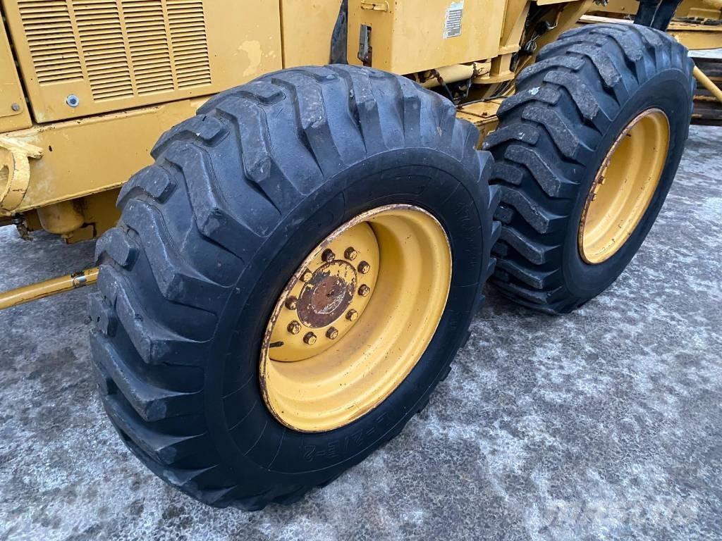 CAT 140 H Väghyvlar