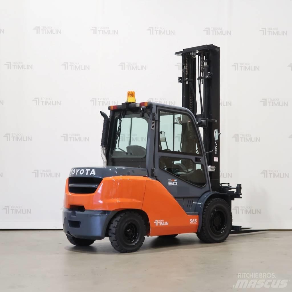 Toyota 40-8FD50N Dieselmotviktstruckar