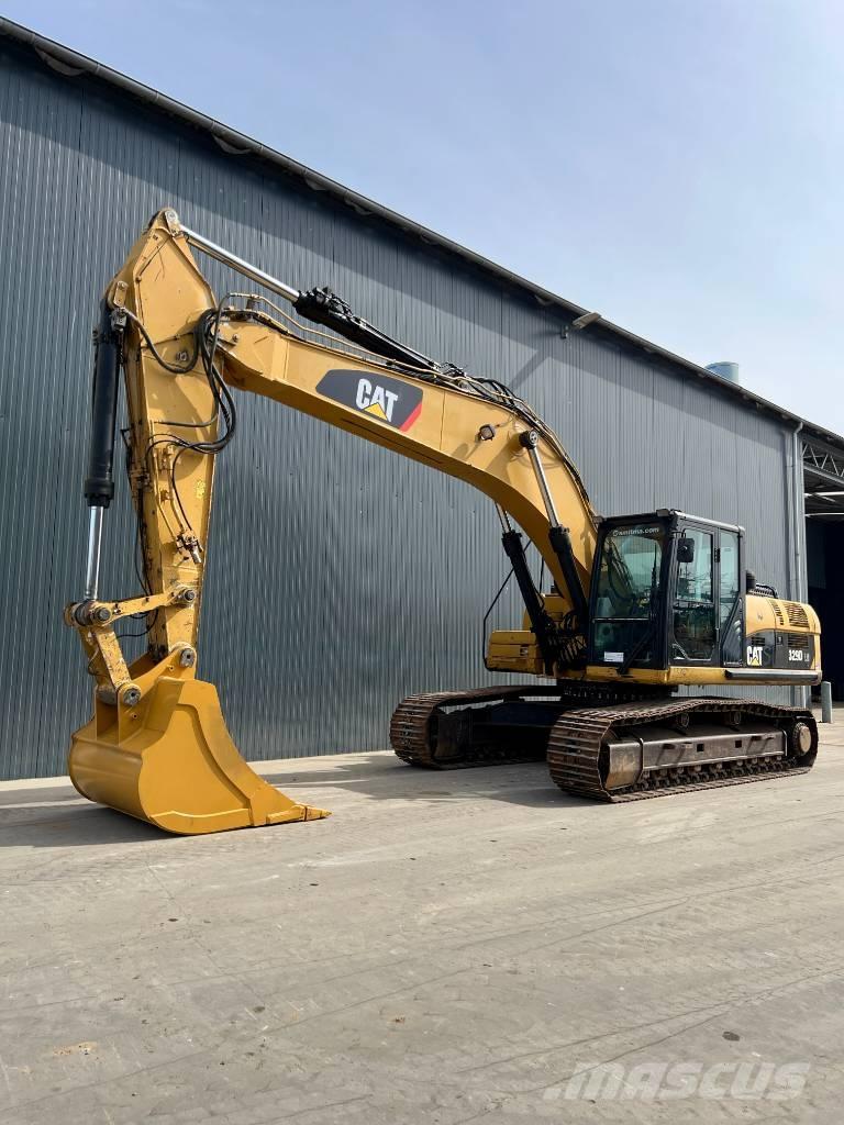 CAT 329D LN Bandgrävare