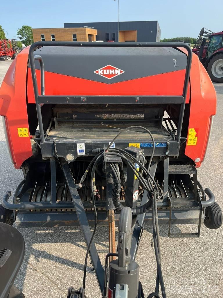 Kuhn FB 3135 Rundbalspressar