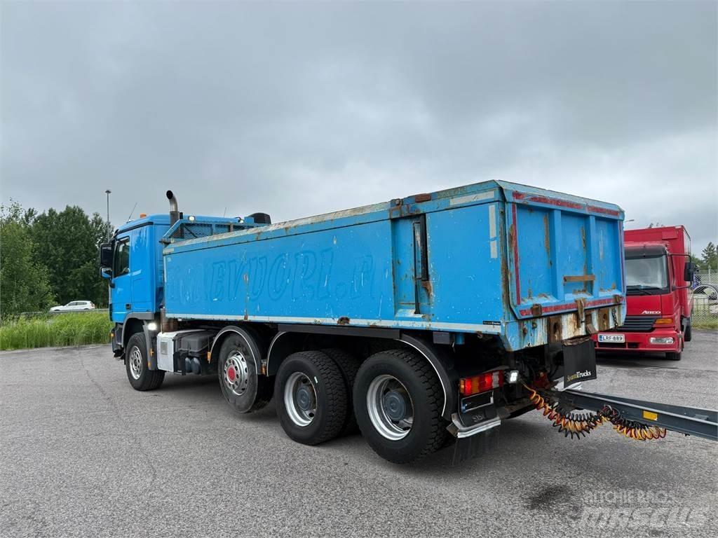 Sisu DK12M 8X4 Tippbilar