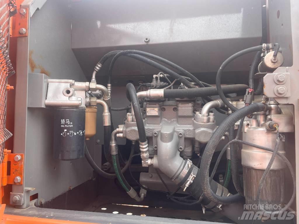 Hitachi ZX 200 Bandgrävare