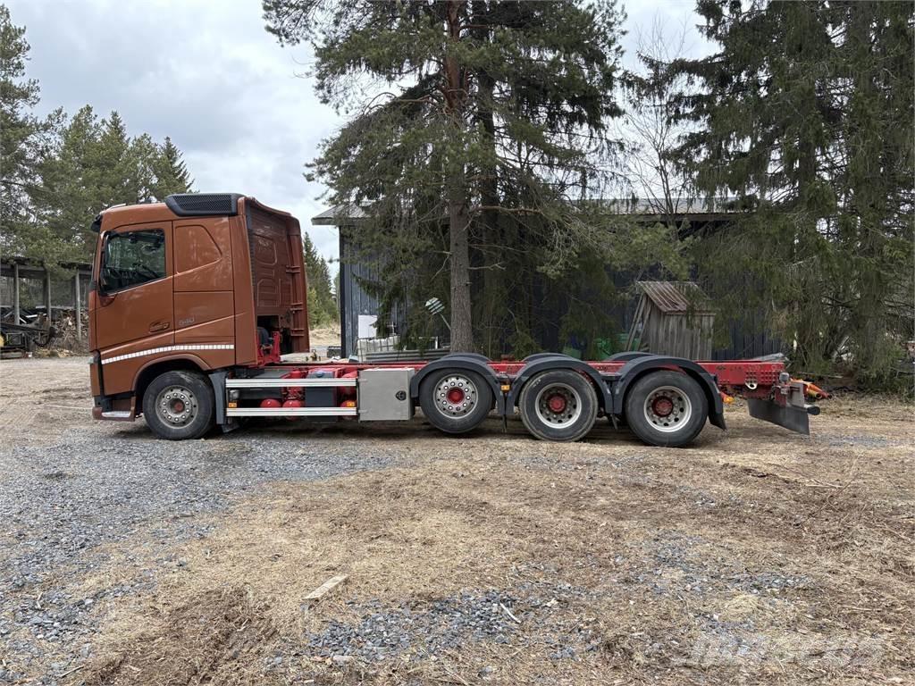 Volvo FH 540 8*4 Chassier