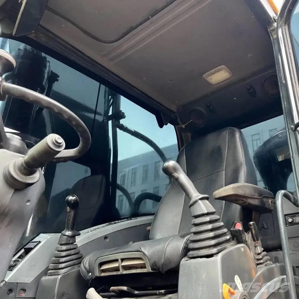 Hyundai R210W-9 Hjulgrävare