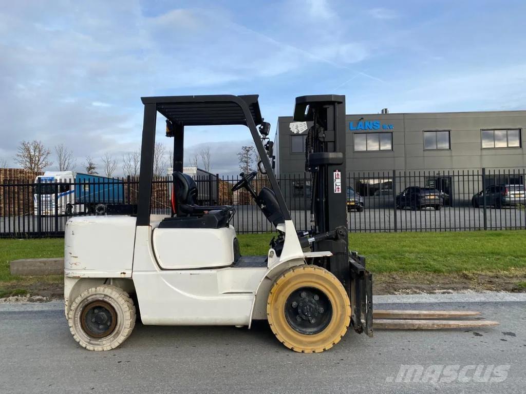 CAT DP35K Dieselmotviktstruckar