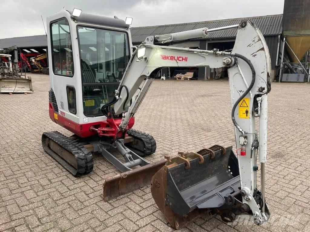 Takeuchi TB219 Minigrävare < 7t