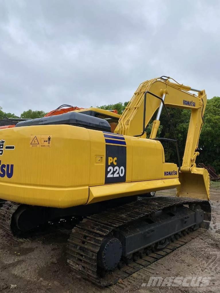 Komatsu 220 Bandgrävare