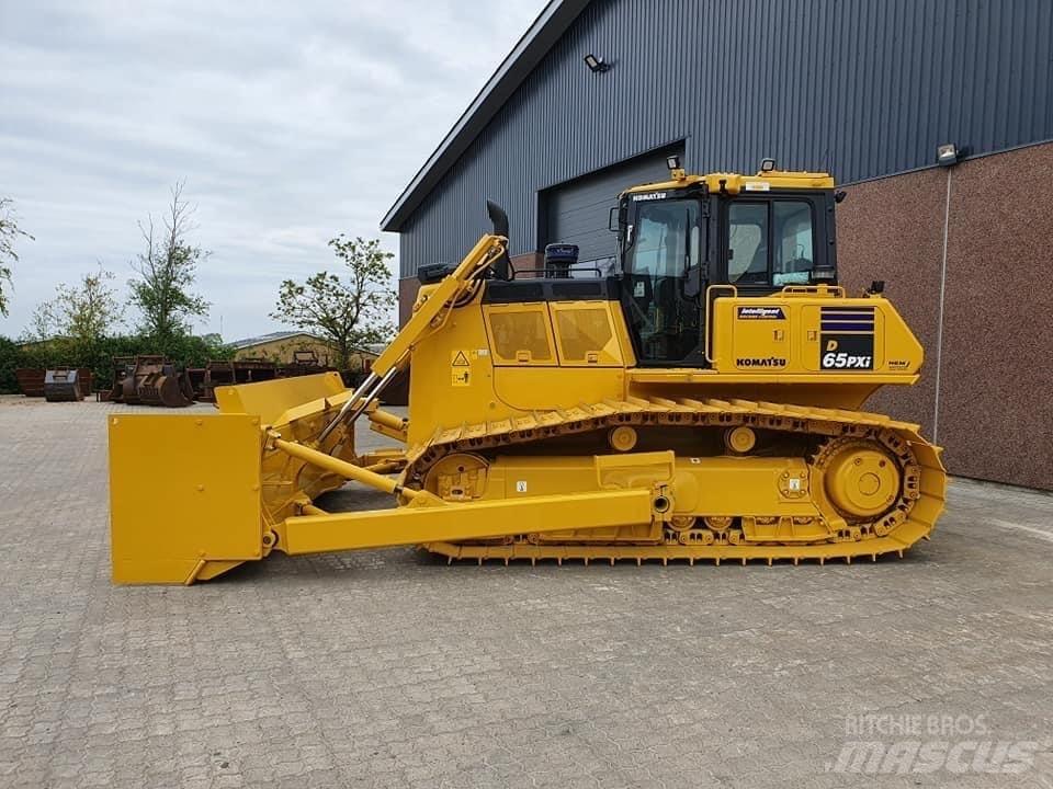 Komatsu D 65 PX-17 Bandschaktare