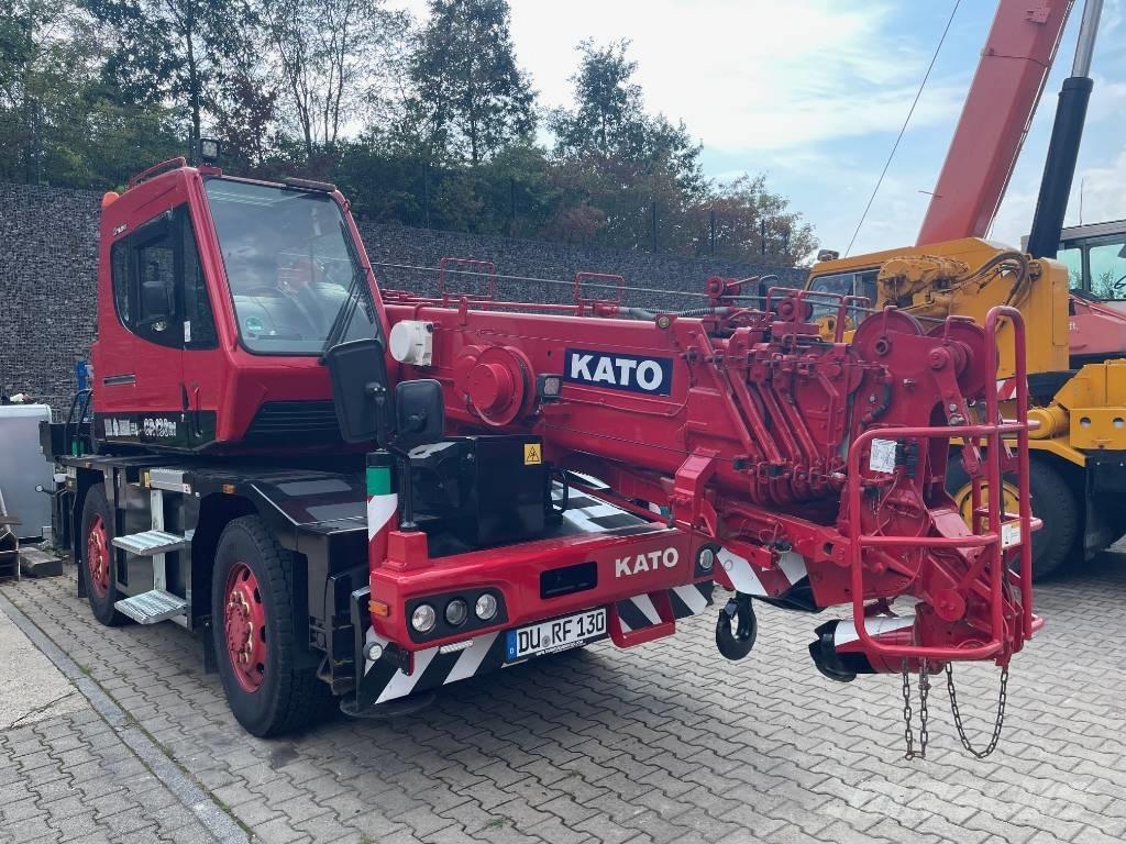 Kato CR-130Rf Terrängkranar (Grov terräng)