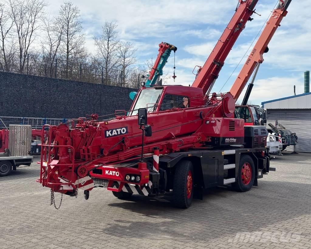 Kato CR-130Rf Terrängkranar (Grov terräng)