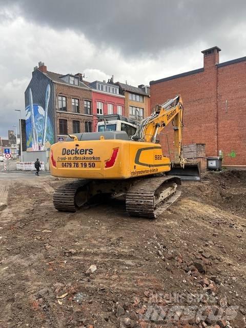 Liebherr 922 Bandgrävare