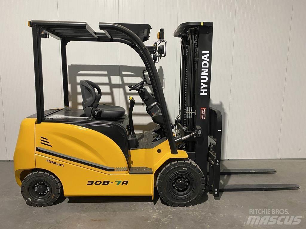 Hyundai 30B-7A Elmotviktstruckar