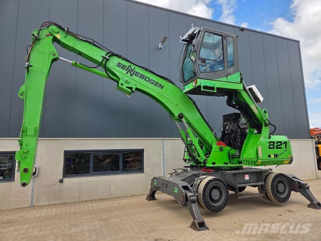 Sennebogen 821 Avfalls / industri hantering
