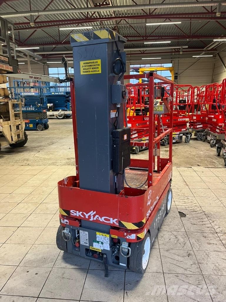 SkyJack SJ 16 Saxliftar