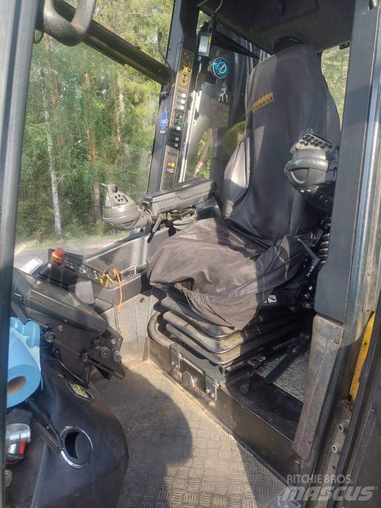 Ponsse SCORPION 8W Skördare