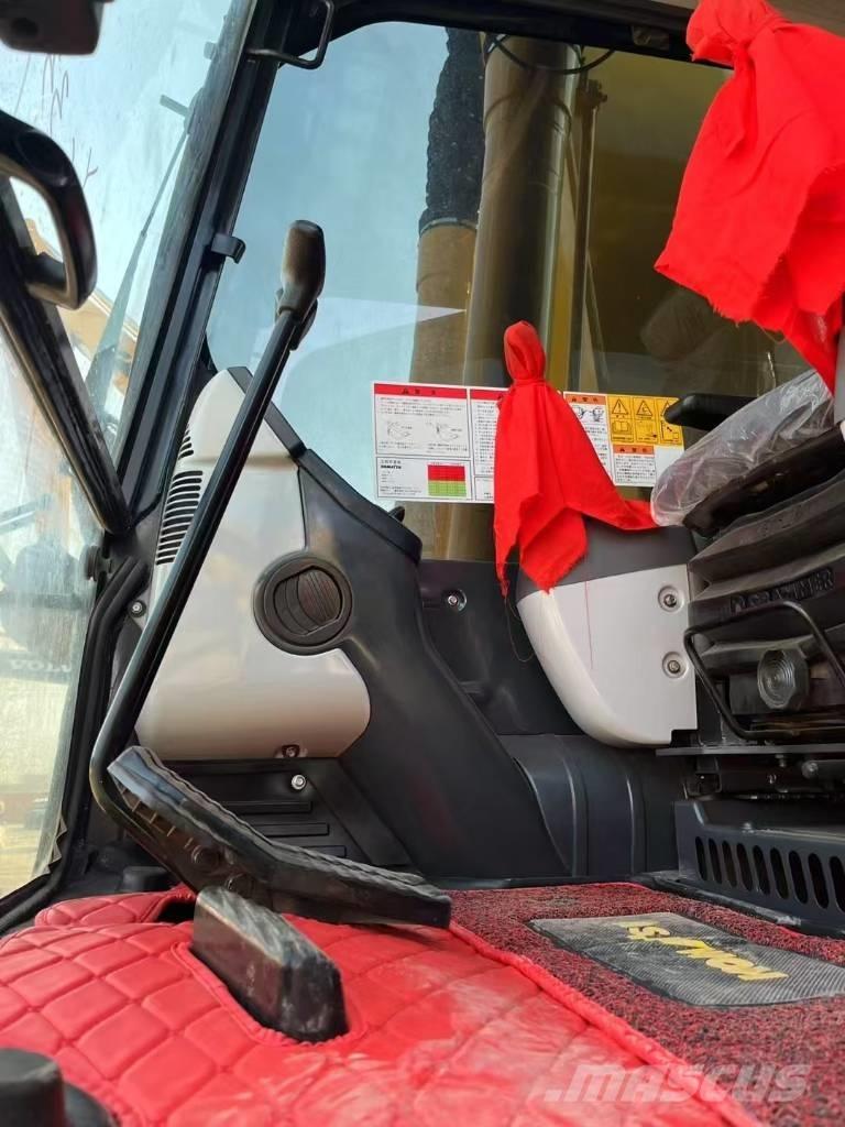 Komatsu 240 LC-8 Bandgrävare