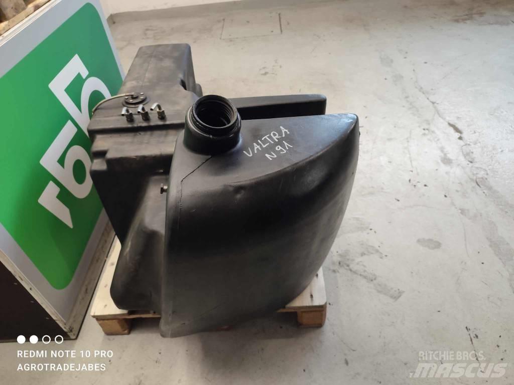 Valtra N91 Fuel Tank Hytter och interiör