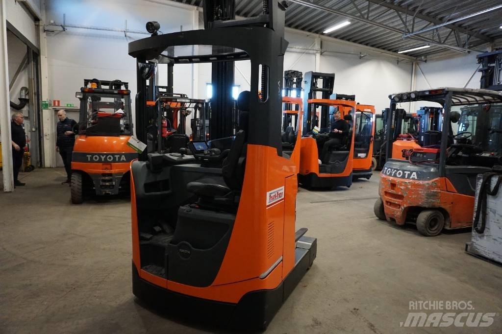 Toyota RRE140HE Skjutstativtruck