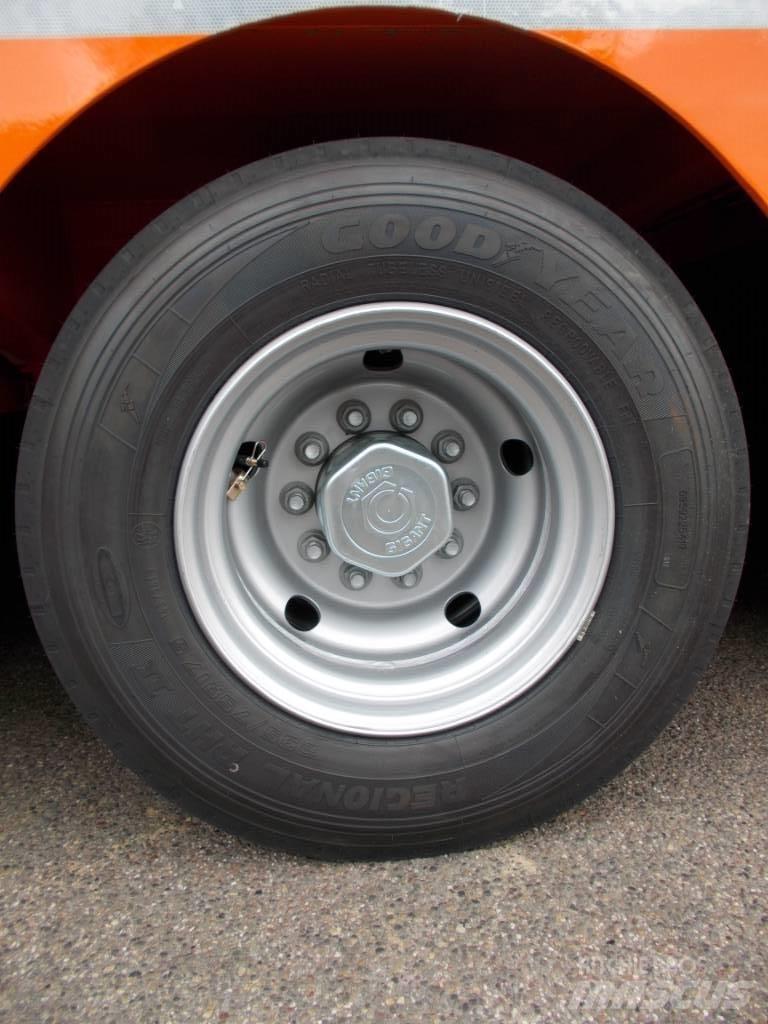  TSR 4.SON-2N Låg lastande semi trailer