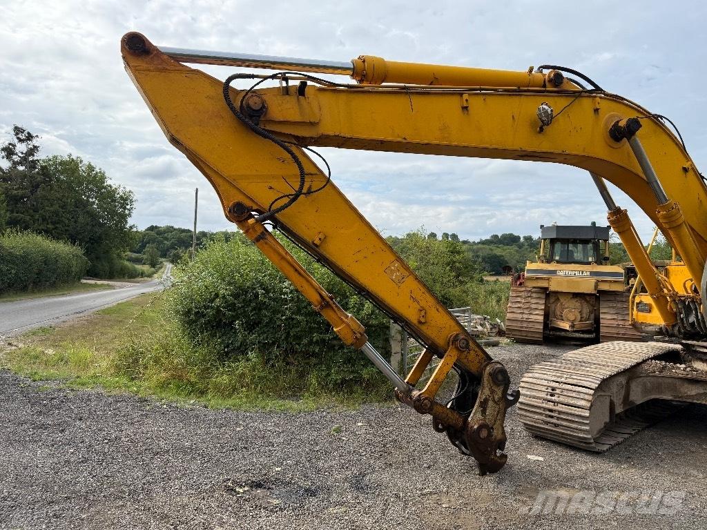 JCB JS 240 LC Bandgrävare