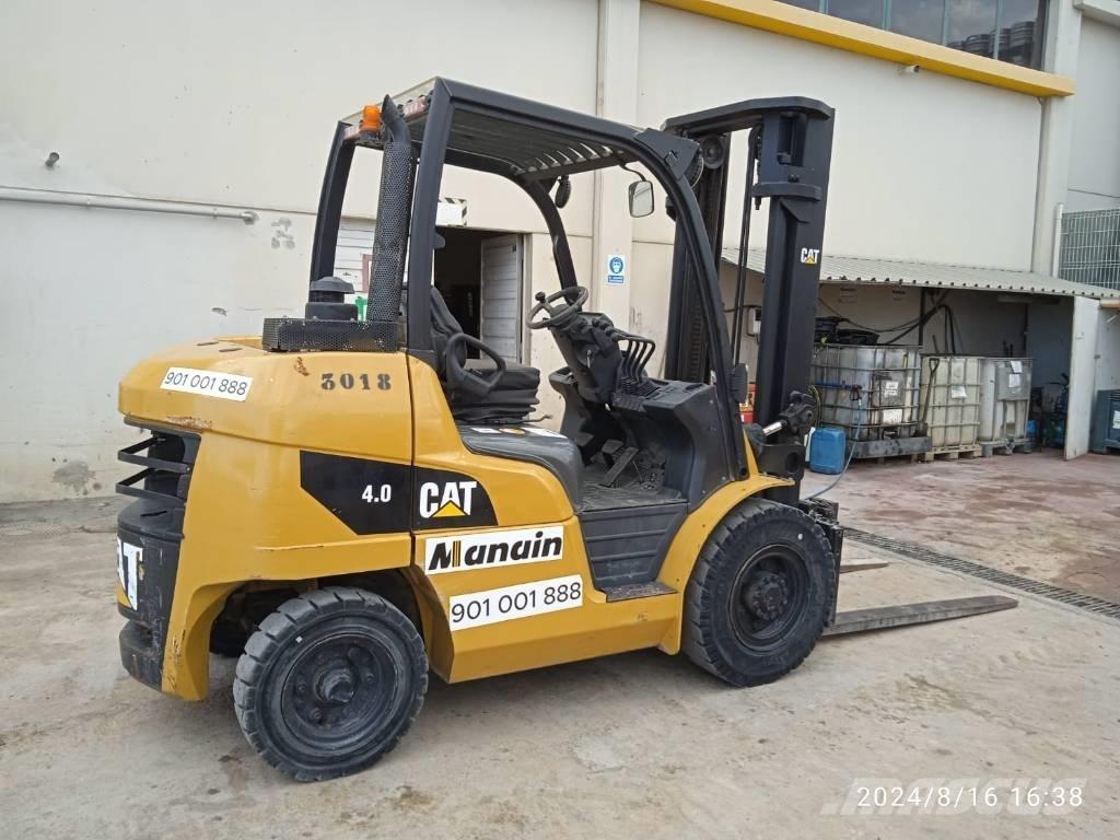 CAT DP 40 Dieselmotviktstruckar
