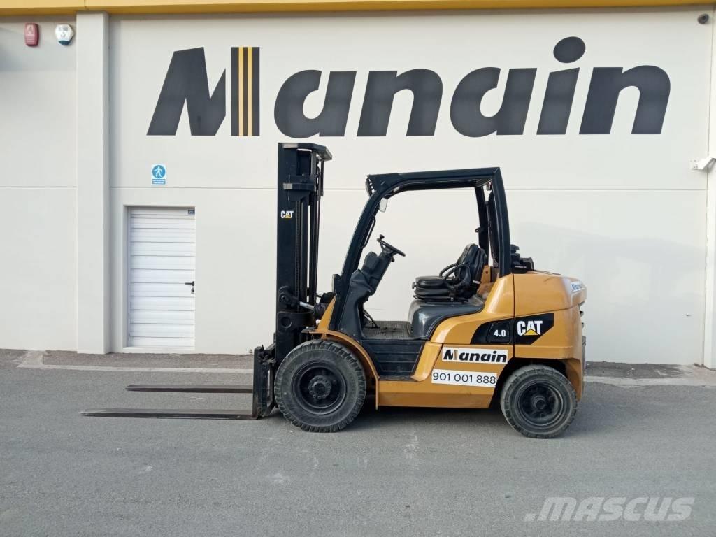 CAT DP 40 Dieselmotviktstruckar