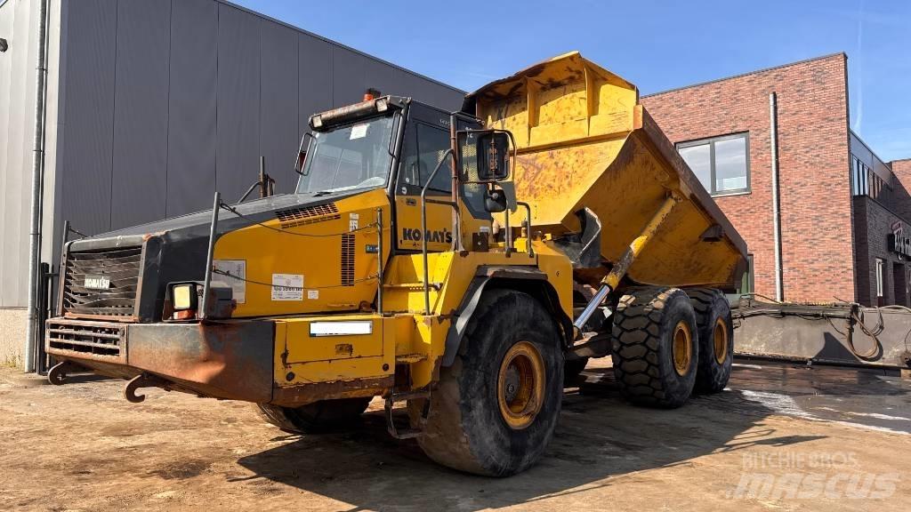 Komatsu HM 400-2 Midjestyrd dumper