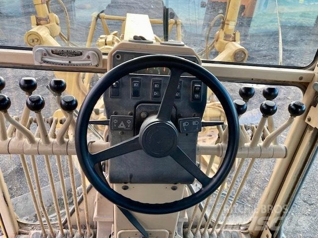 CAT 140 H Väghyvlar