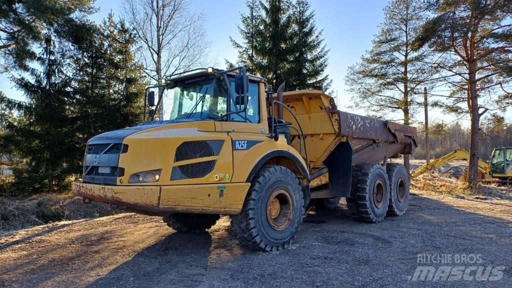 Volvo A 25 F Midjestyrd dumper