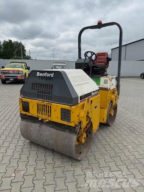 Benford TVH 1200 Tvåvalsvältar