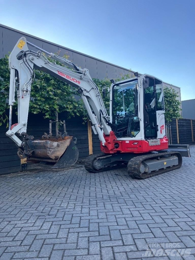Takeuchi TB 335 R Minigrävare < 7t