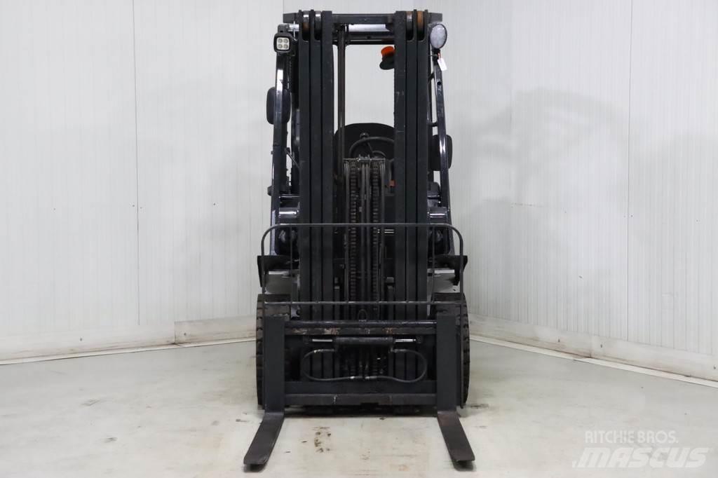Nissan U1D2A20LQ Gasolmotviktstruckar