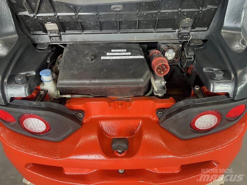 Linde E30L-01 Elmotviktstruckar