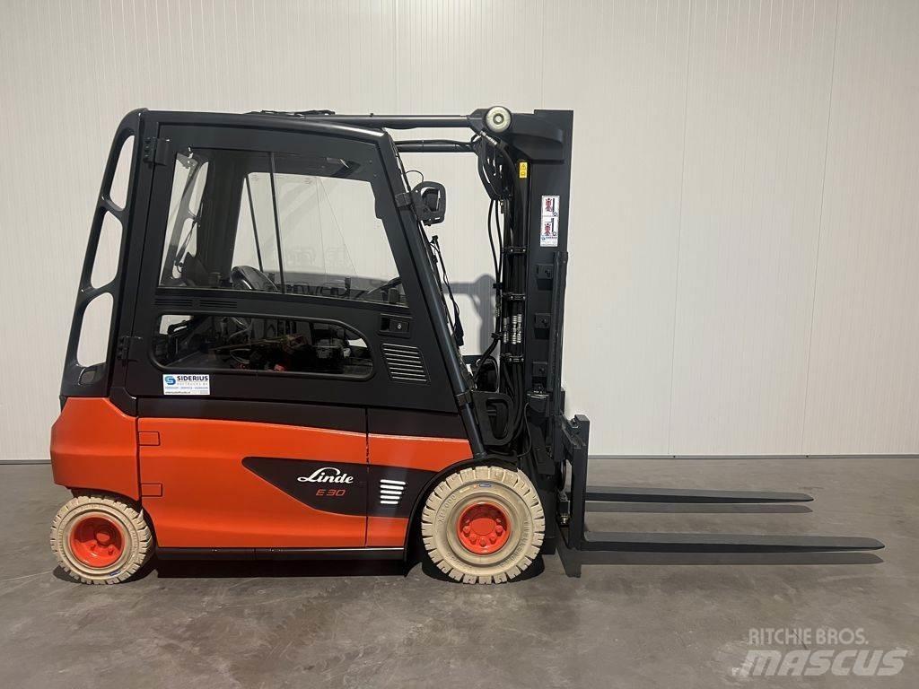 Linde E30L-01 Elmotviktstruckar