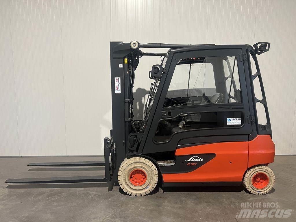 Linde E30L-01 Elmotviktstruckar