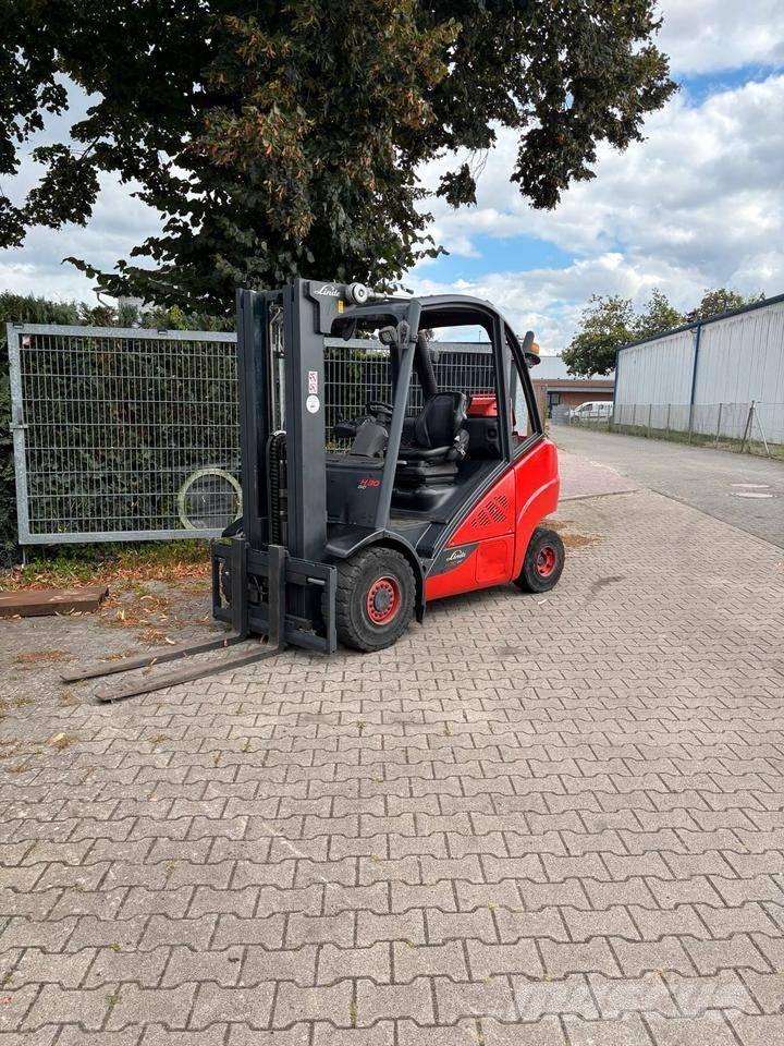 Linde H 30 T Gasolmotviktstruckar