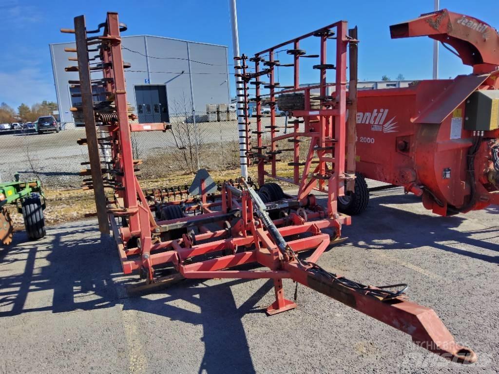 Väderstad NZA600 Harvar